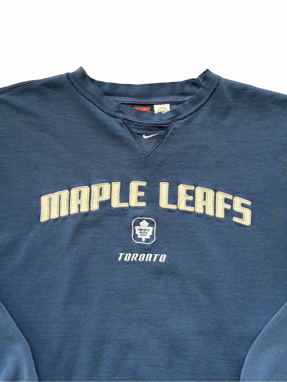 Vintage 90s Nike Centre Swoosh Toronto Maple Leafs Sweatshirt - Picture 2 of 5
